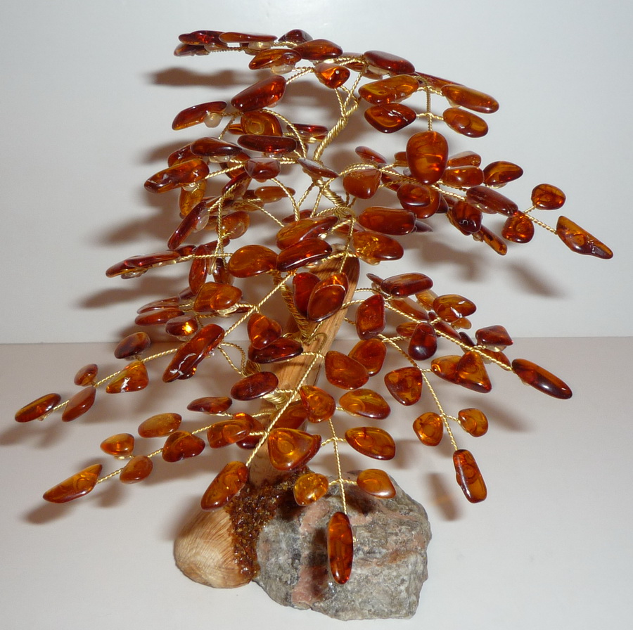 Kunsthandwerk, Bernstein Baum, Cognac.