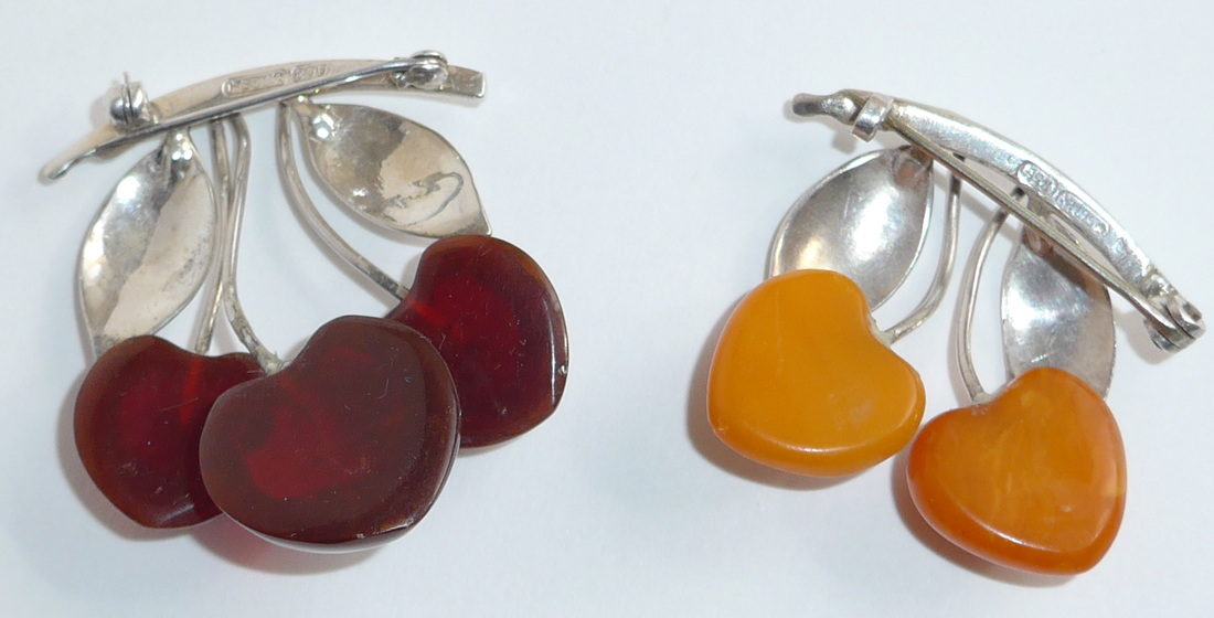 Rückseite Bernstein Brosche Königsberg SBM originale Nadelmechanik Vintage Schmuck 1930er