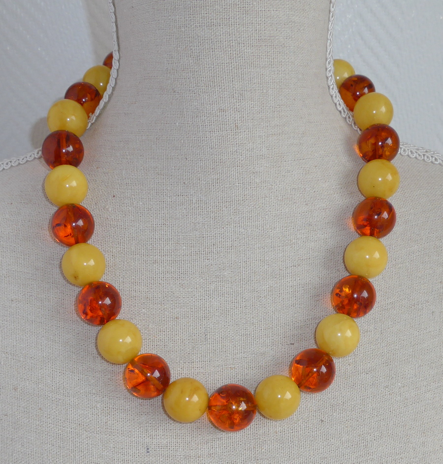 Bernstein Perlenkette cognac butterfarben