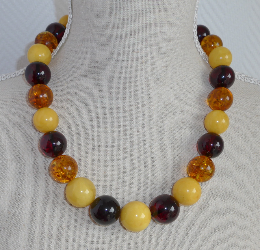 große Bernstein Perlenkette mehrfarbig