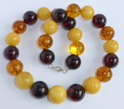 handgekn�pfte Bernstein Perlenkette Halskette
