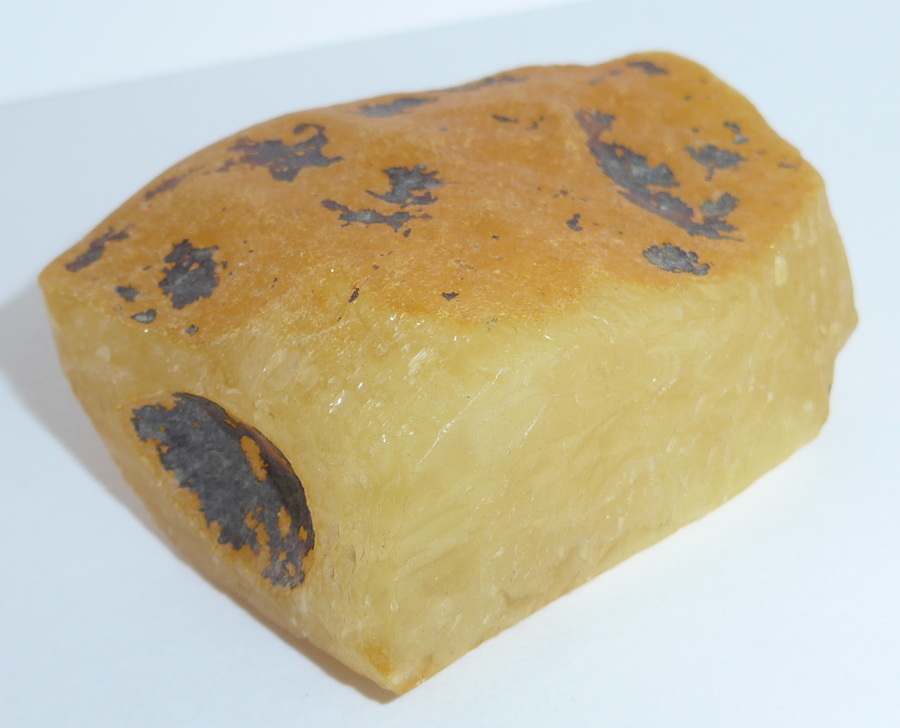 Bernstein zur Schmuckgestaltung