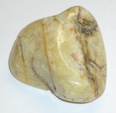 creme farbenes Bernsteinstck